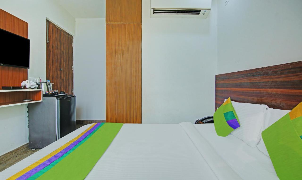 Itsy Hotels Nyra 古尔冈 外观 照片