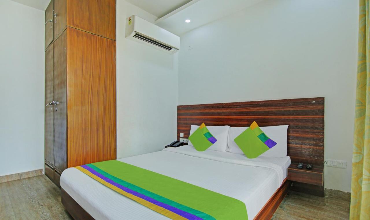 Itsy Hotels Nyra 古尔冈 外观 照片