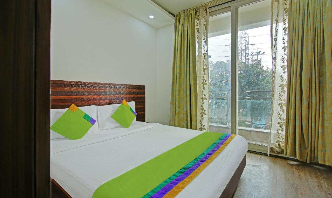 Itsy Hotels Nyra 古尔冈 外观 照片