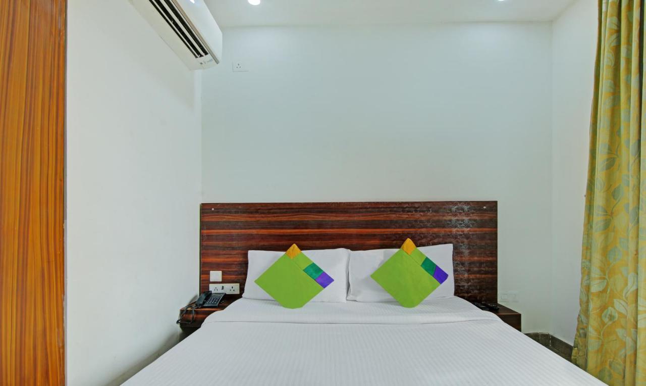 Itsy Hotels Nyra 古尔冈 外观 照片