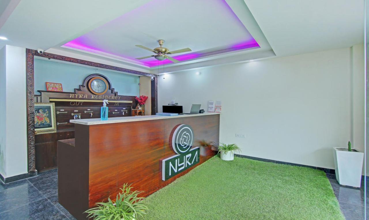 Itsy Hotels Nyra 古尔冈 外观 照片