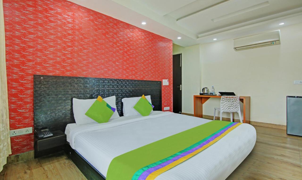 Itsy Hotels Nyra 古尔冈 外观 照片