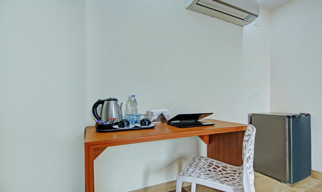 Itsy Hotels Nyra 古尔冈 外观 照片