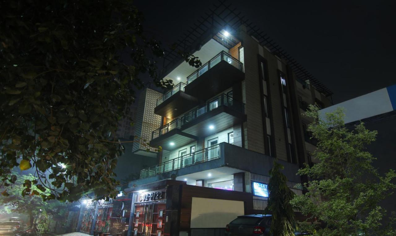 Itsy Hotels Nyra 古尔冈 外观 照片