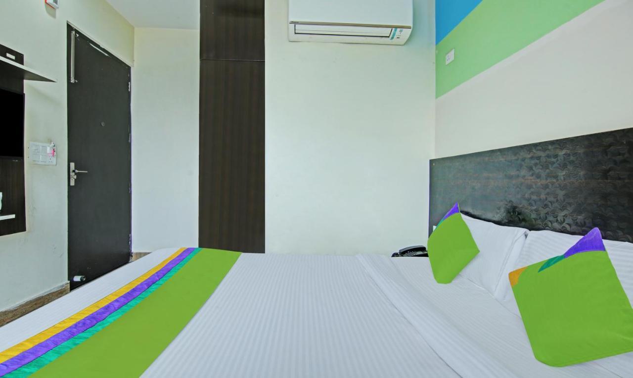 Itsy Hotels Nyra 古尔冈 外观 照片
