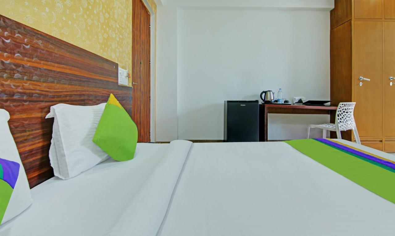 Itsy Hotels Nyra 古尔冈 外观 照片
